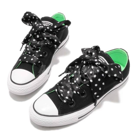 chuck taylor big eyelets